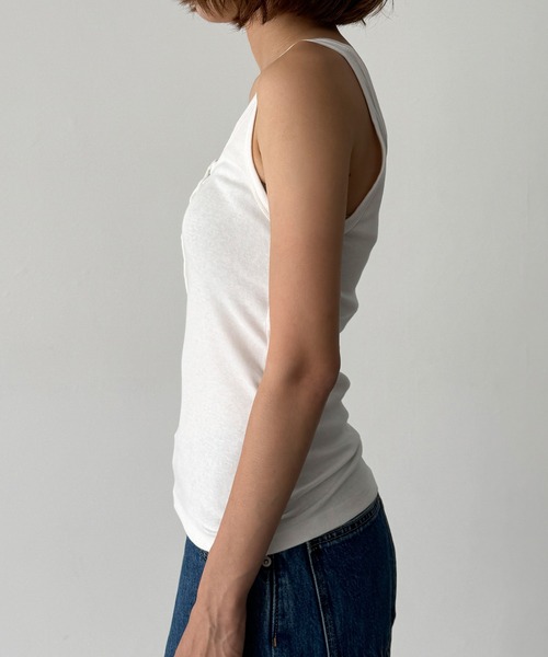CANAL JEAN（キャナルジーン）の「El mar　ヘンリータンクトップ（タンクトップ・レディース・アイボリー/グレー/チャコールグレー・ONE SIZE）」の14枚目の写真