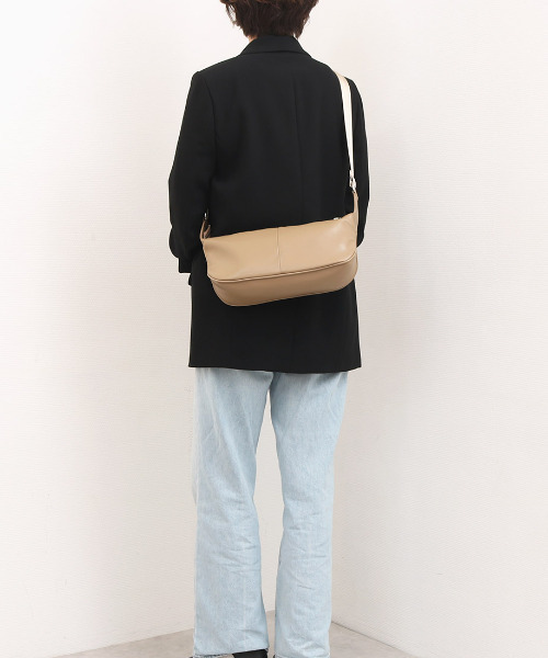 cache cache（カシュ カシュ）の「カシュカシュ cachecache / 横長ソフトショルダーバッグ（ショルダーバッグ・レディース・ベージュ/ブラック・FREE）」の17枚目の写真