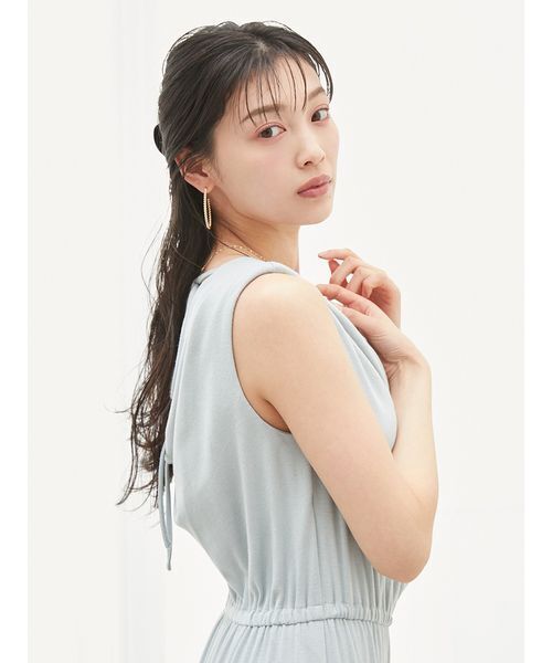 SNIDEL(スナイデル)の「【WEB限定カラーあり】ドレープネックカットワンピース(ワンピース・レディース・ブラック/ライトベージュ/ミント/ライトピンク・F)」の22枚目の写真