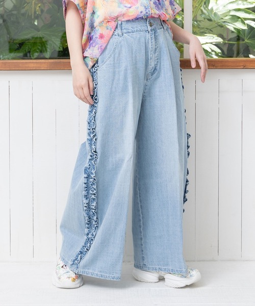 iS ScoLar（イズスカラー）の「543214：花蝶刺繍タータン