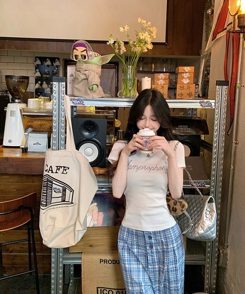 Ressaca(レサーカ)の「ラインストーンロゴTシャツ(Tシャツ/カットソー・レディース・ホワイト/レッド/イエロー・M)」の13枚目の写真