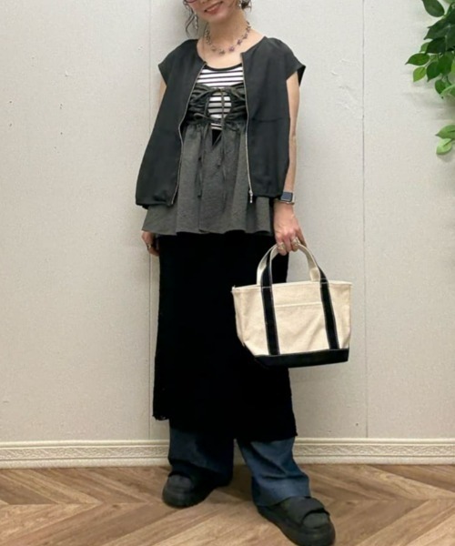 Right-on（ライトオン）の「【HONEYSUCKLE ROSE】ギャザーキャミソール（その他トップス・レディース・カーキブラウン/ブラック/オフホワイト・L/M）」の21枚目の写真