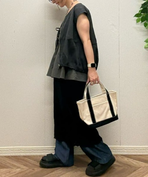 Right-on（ライトオン）の「【HONEYSUCKLE ROSE】ギャザーキャミソール（その他トップス・レディース・カーキブラウン/ブラック/オフホワイト・L/M）」の22枚目の写真