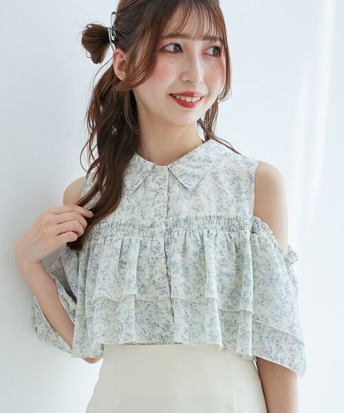 MAJESTIC LEGON(マジェスティックレゴン)の「肩開きフリルブラウス(シャツ/ブラウス・レディース・アイボリー/ブルー系その他2/グレー/ホワイト系その他・MEDIUM)」の22枚目の写真