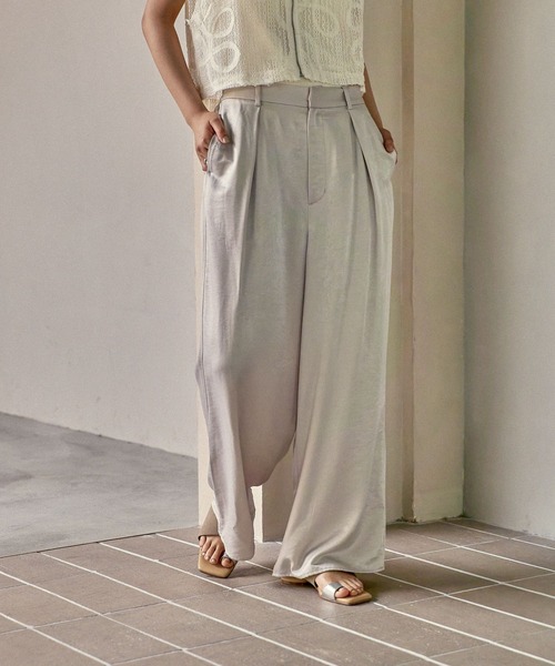 LEPSIM（レプシィム）の「サテンストレートパンツ　525968（その他パンツ・レディース・アイボリー/チャコールグレー/ブラウン・FREE）」の12枚目の写真