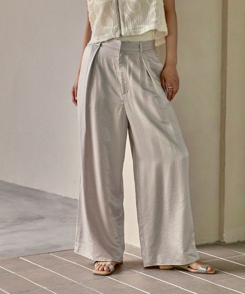 LEPSIM（レプシィム）の「サテンストレートパンツ　525968（その他パンツ・レディース・アイボリー/チャコールグレー/ブラウン・FREE）」の16枚目の写真