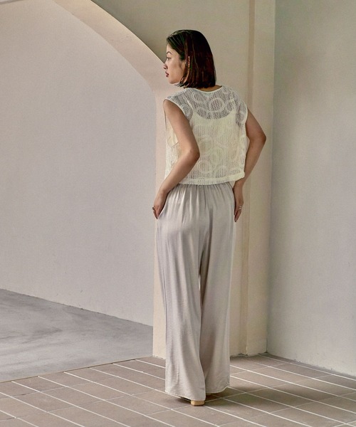 LEPSIM（レプシィム）の「サテンストレートパンツ　525968（その他パンツ・レディース・アイボリー/チャコールグレー/ブラウン・FREE）」の22枚目の写真