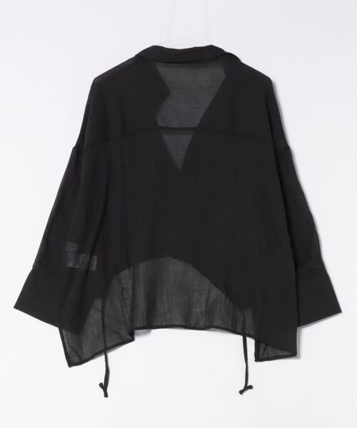 esutoreja（エストレジャ）の「スキッパーシフォンシャツ（シャツ/ブラウス・レディース・グレイッシュベージュ/ブラック/ホワイト・FREE）」の21枚目の写真