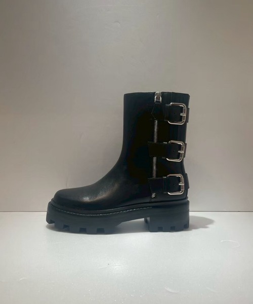 Jeffrey Campbell(ジェフリーキャンベル)の「ベルトデザインブーツ(ブーツ・レディース・ブラック・35/36/37/38/39)」の3枚目の写真