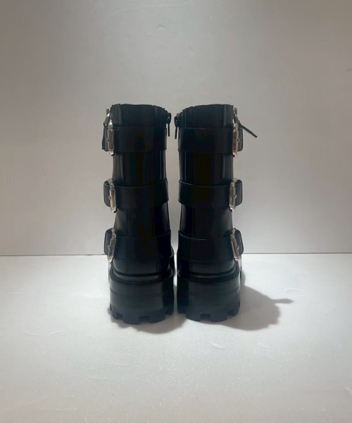 Jeffrey Campbell(ジェフリーキャンベル)の「ベルトデザインブーツ(ブーツ・レディース・ブラック・35/36/37/38/39)」の4枚目の写真
