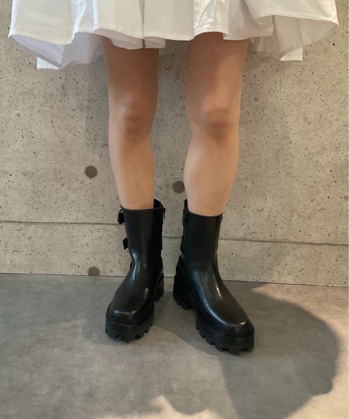 Jeffrey Campbell(ジェフリーキャンベル)の「ベルトデザインブーツ(ブーツ・レディース・ブラック・35/36/37/38/39)」の10枚目の写真