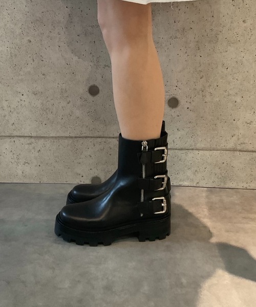 Jeffrey Campbell(ジェフリーキャンベル)の「ベルトデザインブーツ(ブーツ・レディース・ブラック・35/36/37/38/39)」の8枚目の写真