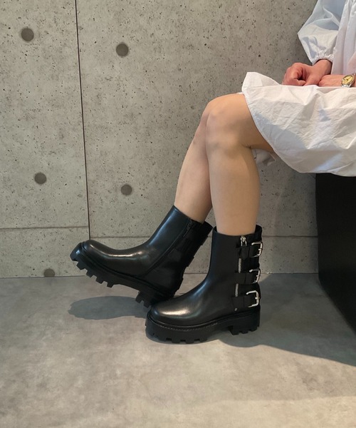 Jeffrey Campbell(ジェフリーキャンベル)の「ベルトデザインブーツ(ブーツ・レディース・ブラック・35/36/37/38/39)」の12枚目の写真