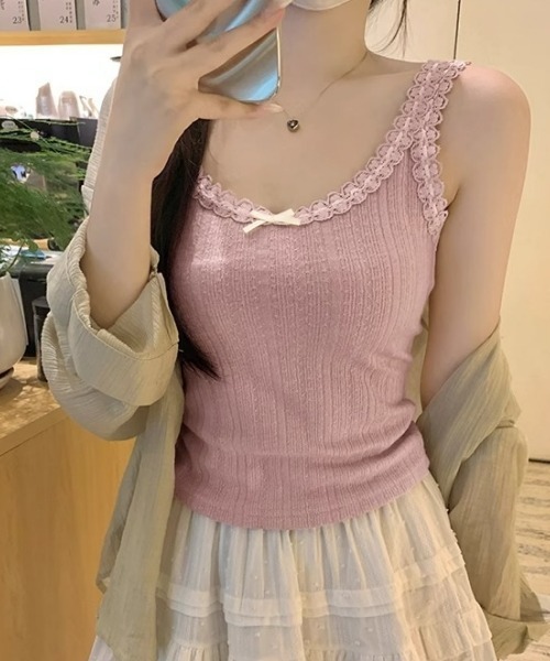 gossip!ロサンゼルス(ゴシップロサンゼルス)の「【Y2Kガーリー】レースフリルリボンキャミソール(キャミソール・レディース・アイボリー/ピンク・FREE)」の2枚目の写真