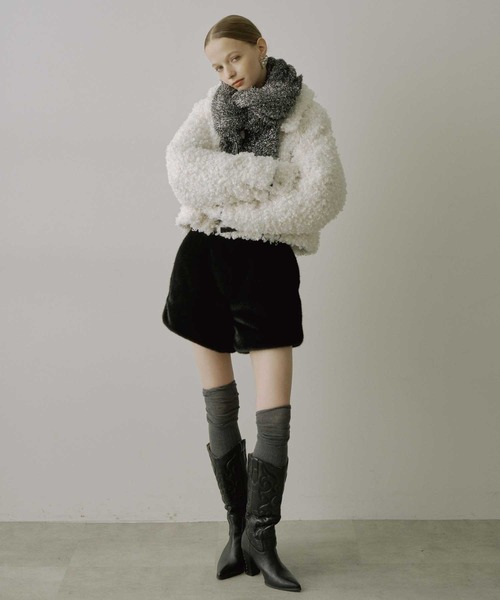 VIOLETTA（ヴィオレッタ）の「フェイクファーショートパンツ（その他パンツ・レディース・ブラック/グレイッシュベージュ・S/M）」の18枚目の写真