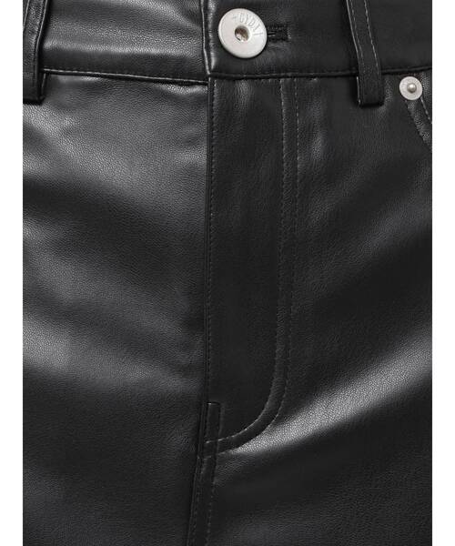 GYDA(ジェイダ)の「ハイウエストフェイクレザースカートライクショートパンツ(スカート・レディース・ブラック・X-SMALL/SMALL/MEDIUM)」の3枚目の写真