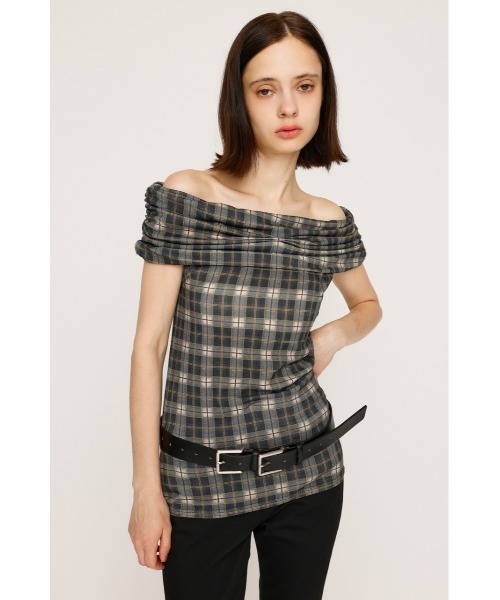 SLY(スライ)の「STRETCH CUT OFF SHOULDER TOPS ストレッチ カット オフショルダー トップス 夏服 秋服(Tシャツ/カットソー・レディース・ブラウン系その他2/ブラック系その他2/ブラック/レッド・FREE)」の8枚目の写真