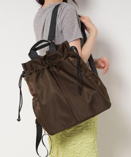 ESPERANZA(エスペランサ)の「3WAYシャーリングリュック(バックパック/リュック・レディース・ブラック系2/ブラウン系3・FREE)」の2枚目の写真