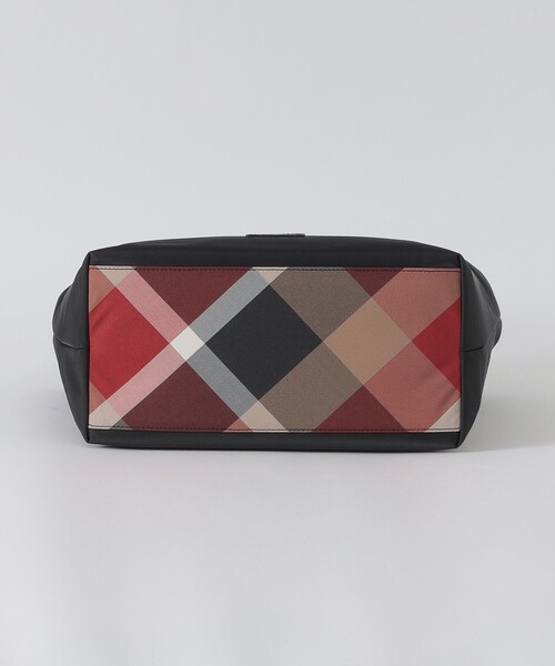 BLUE LABEL CRESTBRIDGE（ブルーレーベルクレストブリッジ）の「パーシャルクレストブリッジチェックナイロントート（トートバッグ・レディース・ブラック/ライトピンク/ダークネイビー・FREE）」の21枚目の写真