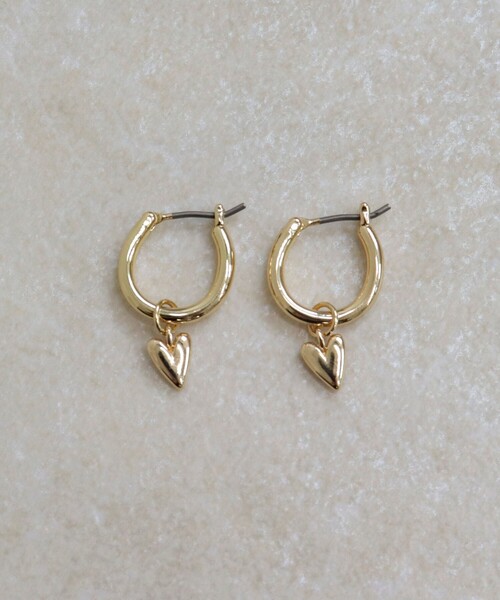 fredy emue（フレディエミュ）の「プチハート2ＷAYフープピアス（ピアス（両耳用）・レディース・シルバー/ゴールド・FREE）」の8枚目の写真