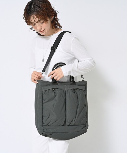Dessin(デッサン)の「【ユニセックス/2WAY/A4収納可】中綿入りトートバッグ(トートバッグ・レディース・ブラック/ベージュ/ダークグレー・00)」の12枚目の写真