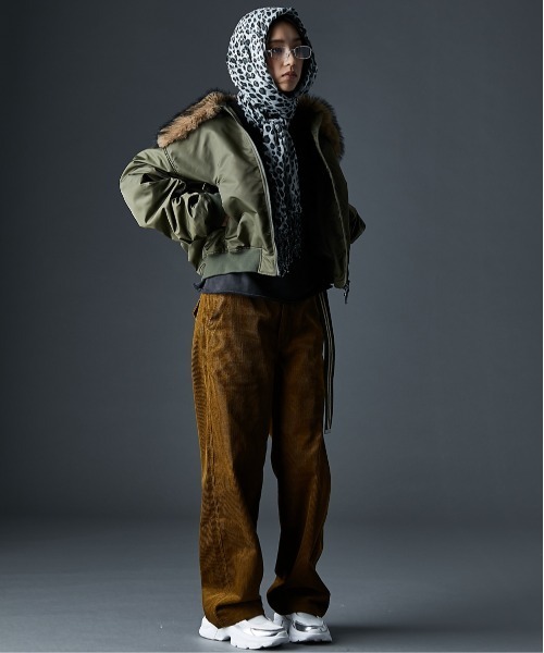 GEVS.（ジェイヴィス）の「綿100％コーデュロイパンツ＜大きいサイズ有＞GEVS.（その他パンツ・レディース・ブラック/キャメル・M/L/LL/3L/4L/5L）」の8枚目の写真