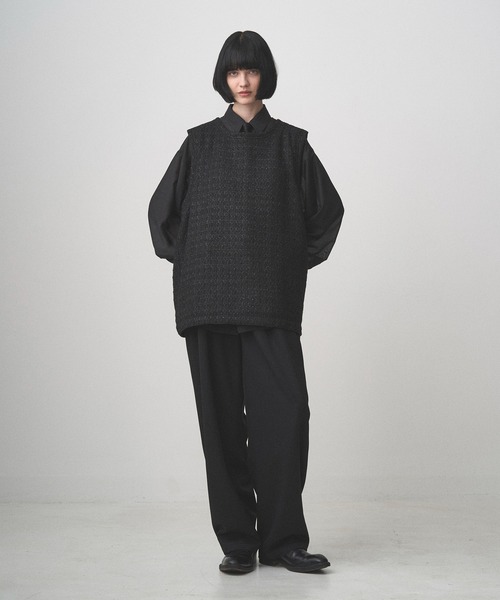 Juha(ユハ)の「SUMMER TWEED P/O VEST(ベスト・メンズ・ブラック/ネイビー・3/4)」の11枚目の写真