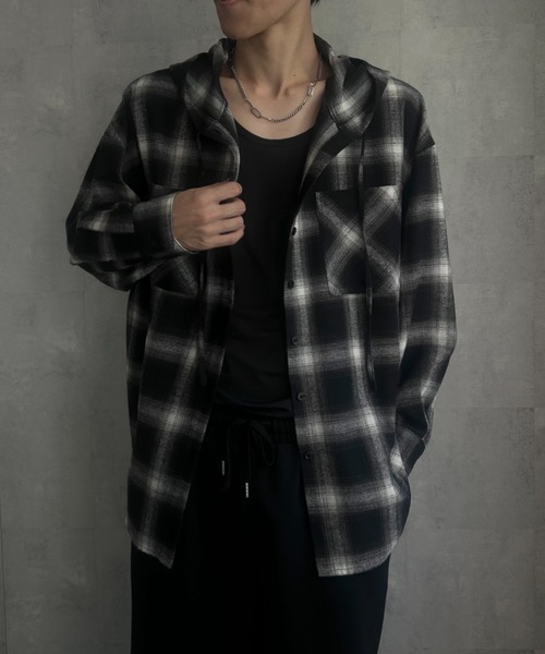 CREARE -LINO-（クレアーレリノ）の「〈ユニセックス商品〉フード付きチェックシャツ（シャツ/ブラウス・メンズ・ブラック/アイボリー/レッド/ブラック系その他2/オレンジ/ブラック系その他/ブラウン・FREE）」の19枚目の写真