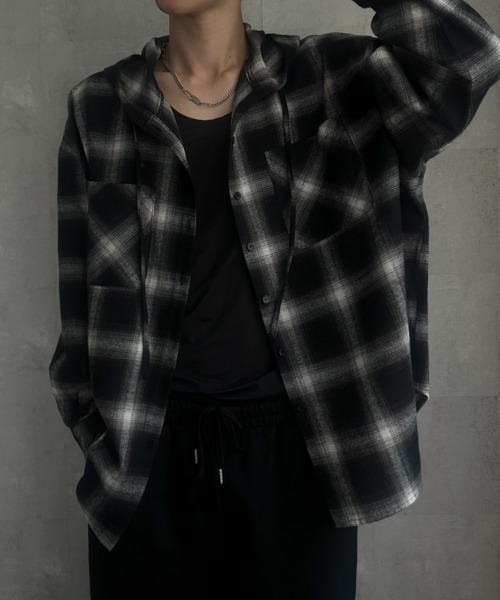 CREARE -LINO-（クレアーレリノ）の「〈ユニセックス商品〉フード付きチェックシャツ（シャツ/ブラウス・メンズ・ブラック/アイボリー/レッド/ブラック系その他2/オレンジ/ブラック系その他/ブラウン・FREE）」の14枚目の写真