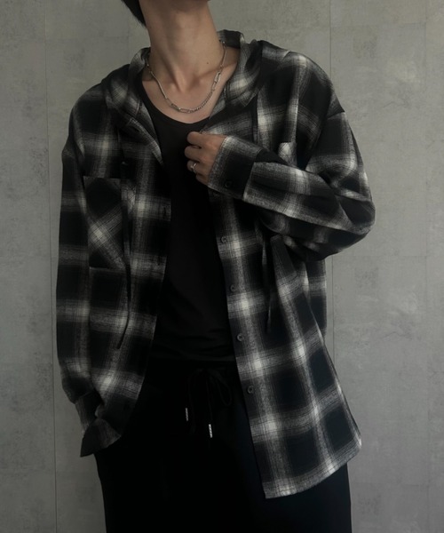 CREARE -LINO-（クレアーレリノ）の「〈ユニセックス商品〉フード付きチェックシャツ（シャツ/ブラウス・メンズ・ブラック/アイボリー/レッド/ブラック系その他2/オレンジ/ブラック系その他/ブラウン・FREE）」の8枚目の写真