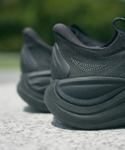 SKYWARD LACELESS 1168876-BBLC（スニーカー）｜HOKA（ホカ）の