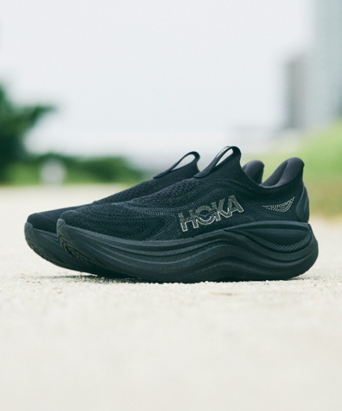 新品・未使用 seya ボタンダウンドレス 比翼ボタン ミッドナイトスカイ SKYWARD LACELESS 1168876-BBLC（スニーカー）｜HOKA（ホカ）の