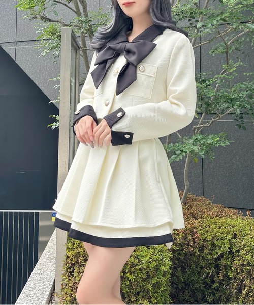 abc une face(アーベーセーアンフェイス)の「リボン付きバイカラーセットアップ(セットアップ・レディース・ブラック/ブラック系その他/ホワイト/ホワイト系その他・FREE)」の8枚目の写真