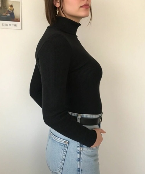 cammie(キャミー)の「タートルネックリブニット(ニット/セーター・レディース・ブラック/グレー/ベージュ/ブルー/キャメル・F)」の12枚目の写真
