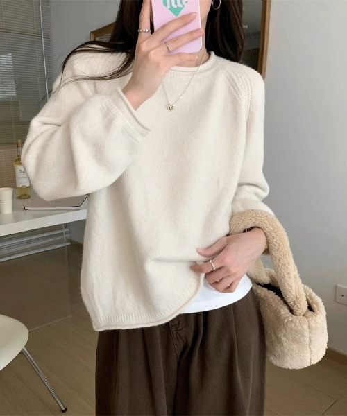 Miniministore(ミニミニストア)の「セーター レディース ボリューム袖 無地(ニット/セーター・レディース・アイボリー/ブラック/オフホワイト/ラベンダー/ベージュ・FREE)」の11枚目の写真