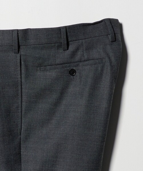 UNITED ARROWS（ユナイテッドアローズ）の「シャークスキン  2インプリーツ スラックス（スラックス・メンズ・ダークグレー・44/50/46/48）」の10枚目の写真