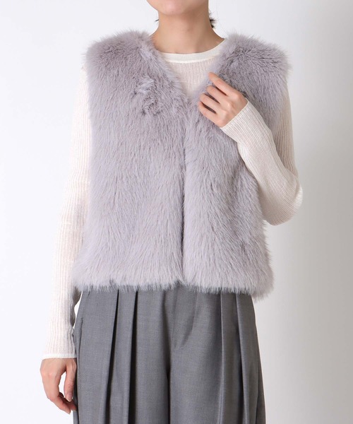 Jines（ジネス）の「フェイクFOXファーショートベスト（その他アウター・レディース・ホワイト/ライトグレー/ベージュ・38）」の21枚目の写真