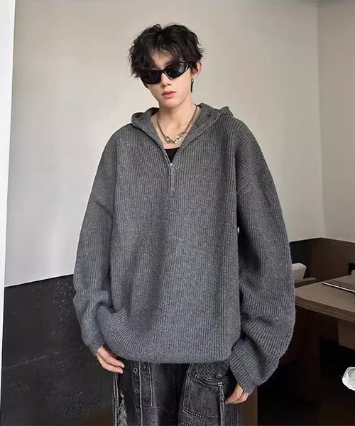 Ressaca(レサーカ)の「オーバーサイズハーフジップフード付きニット(ニット/セーター・メンズ・ブラック/グレー・L/XL/M)」の6枚目の写真