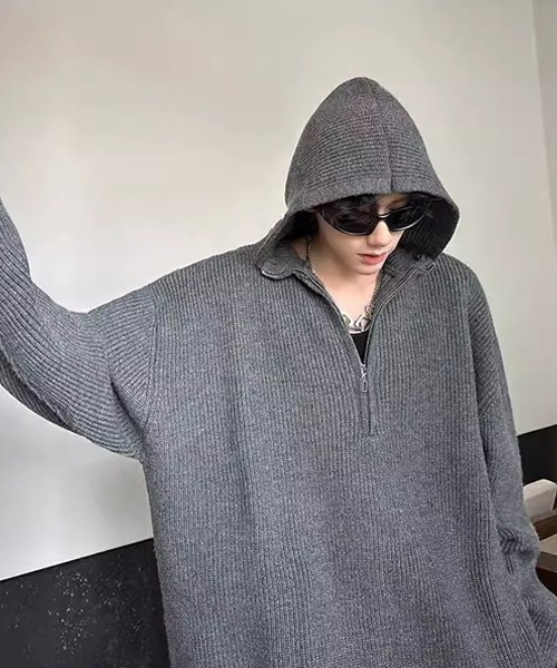 Ressaca(レサーカ)の「オーバーサイズハーフジップフード付きニット(ニット/セーター・メンズ・ブラック/グレー・L/XL/M)」の4枚目の写真