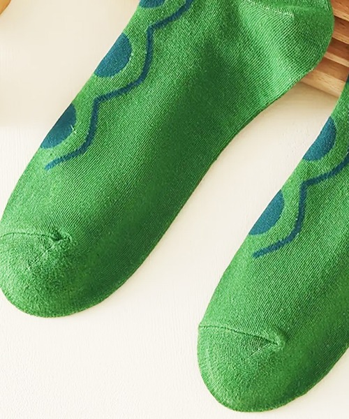 NOLITA LABORATORY(ノリータラボラトリー)の「【 NOLITA / ノリータ 】 ワニデザイン ソックス 22-25cm/アニマル柄 クルー丈 靴下 アニマルモチーフ(ソックス/靴下・レディース・グリーン・FREE)」の7枚目の写真