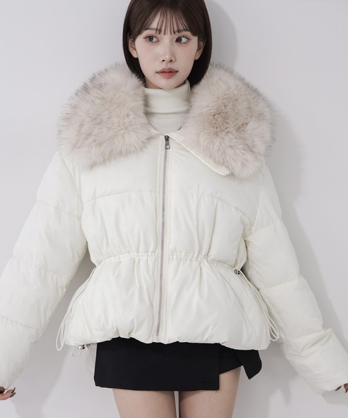 me+em select（ミームセレクト）の「【 ２color 】ファーカラーウエストマークミディダウンジャケット ／  fur collar  waist-mark midi down jacket（ダウンジャケット/コート・レディース・アイボリー/ブラック・FREE）」の2枚目の写真