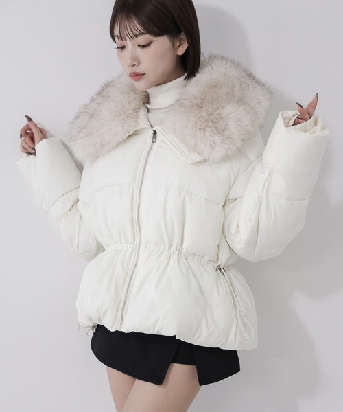 me+em select（ミームセレクト）の「【 ２color 】ファーカラーウエストマークミディダウンジャケット ／  fur collar  waist-mark midi down jacket（ダウンジャケット/コート・レディース・アイボリー/ブラック・FREE）」の4枚目の写真