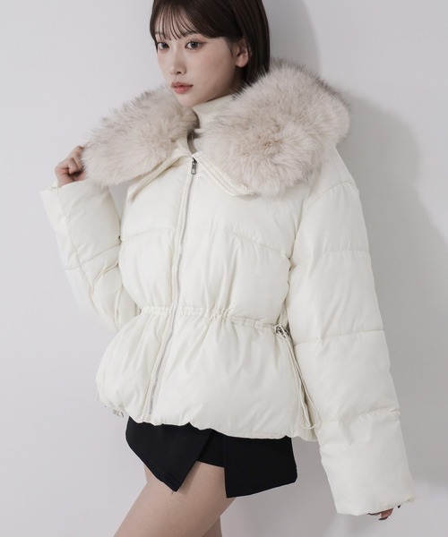me+em select（ミームセレクト）の「【 ２color 】ファーカラーウエストマークミディダウンジャケット ／  fur collar  waist-mark midi down jacket（ダウンジャケット/コート・レディース・アイボリー/ブラック・FREE）」の9枚目の写真