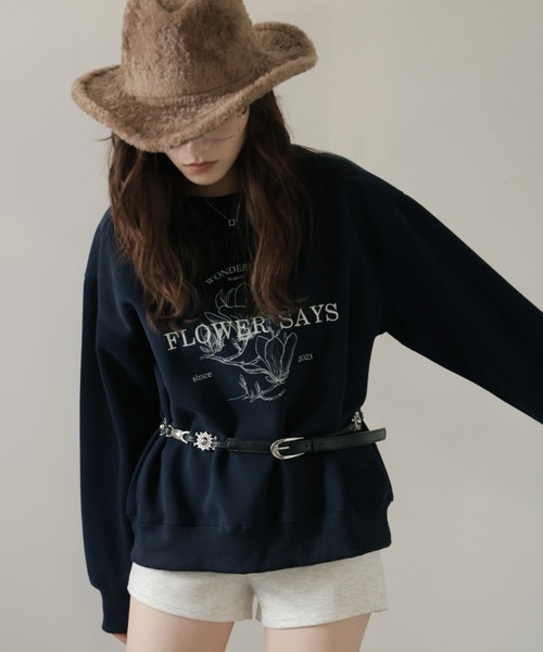 Ulysses（ユリシス）の「フラワー刺繍ロゴトレーナー（スウェット・レディース・ネイビー/ダークグレー・F）」の5枚目の写真