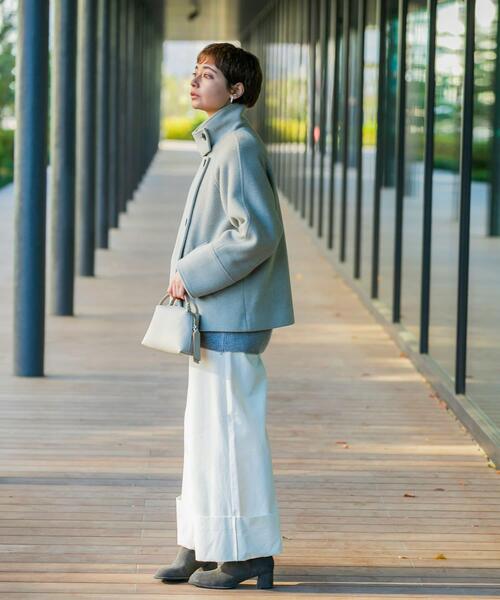 URBAN RESEARCH ROSSO WOMEN（アーバンリサーチ　ロッソ）の「スーパー140シャルム2WAYカラーコート（その他アウター・レディース・チャコールグレー/モカ/ホワイト系その他・FREE）」の22枚目の写真