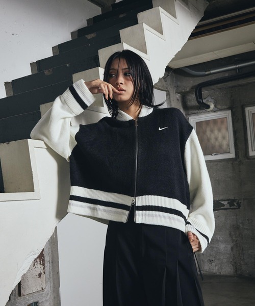 NIKE カーディガン　レディース XXL Amazon.com: Nike Women's Sportswear Over-Oversized Graphic