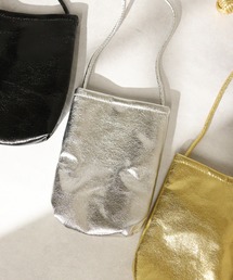 メタリック」に該当するショルダーバッグ（シルバー/銀色系