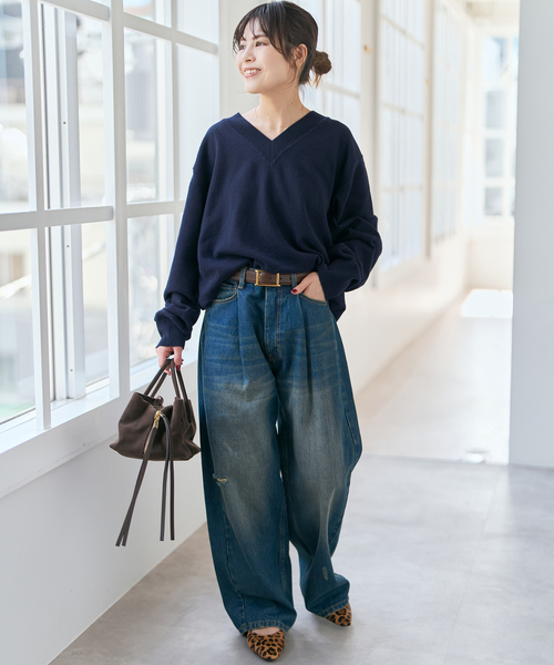 Spick & Span（スピックアンドスパン）の「《WEB限定カラー有り》カシミヤ混Vネックプルオーバー（ニット/セーター・レディース・モカ/ネイビー/ピンク系その他/グレー・FREE）」の5枚目の写真