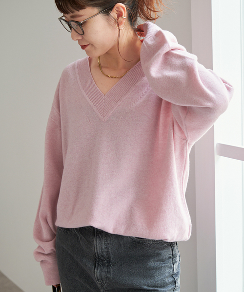 Spick & Span（スピックアンドスパン）の「《WEB限定カラー有り》カシミヤ混Vネックプルオーバー（ニット/セーター・レディース・モカ/ネイビー/ピンク系その他/グレー・FREE）」の10枚目の写真