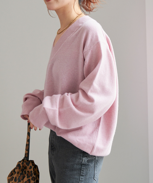 Spick & Span（スピックアンドスパン）の「《WEB限定カラー有り》カシミヤ混Vネックプルオーバー（ニット/セーター・レディース・モカ/ネイビー/ピンク系その他/グレー・FREE）」の11枚目の写真